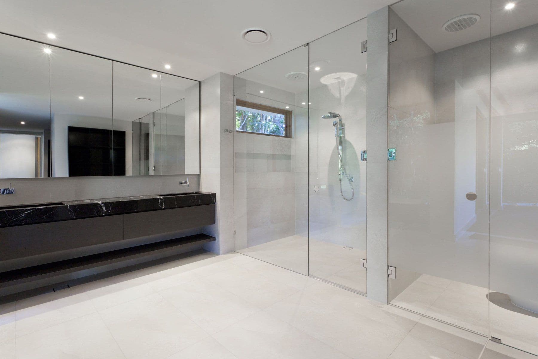 Professional frameless shower enclosure installation in San Antonio
